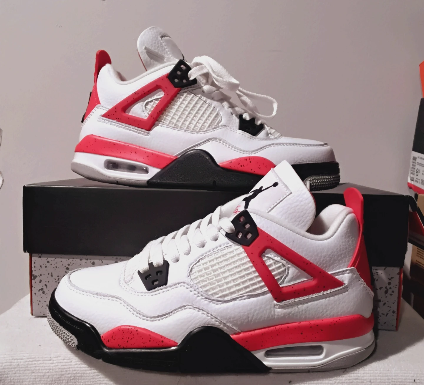 Air Jordan 4 Retro White Red Black Size 5.5y - photo 2