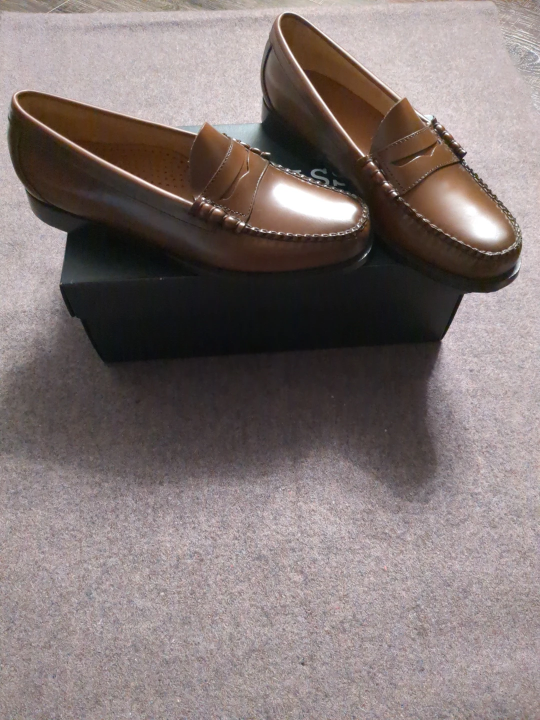 G.H. Bass Brown Leather Penny Loafers size 9 - photo 2