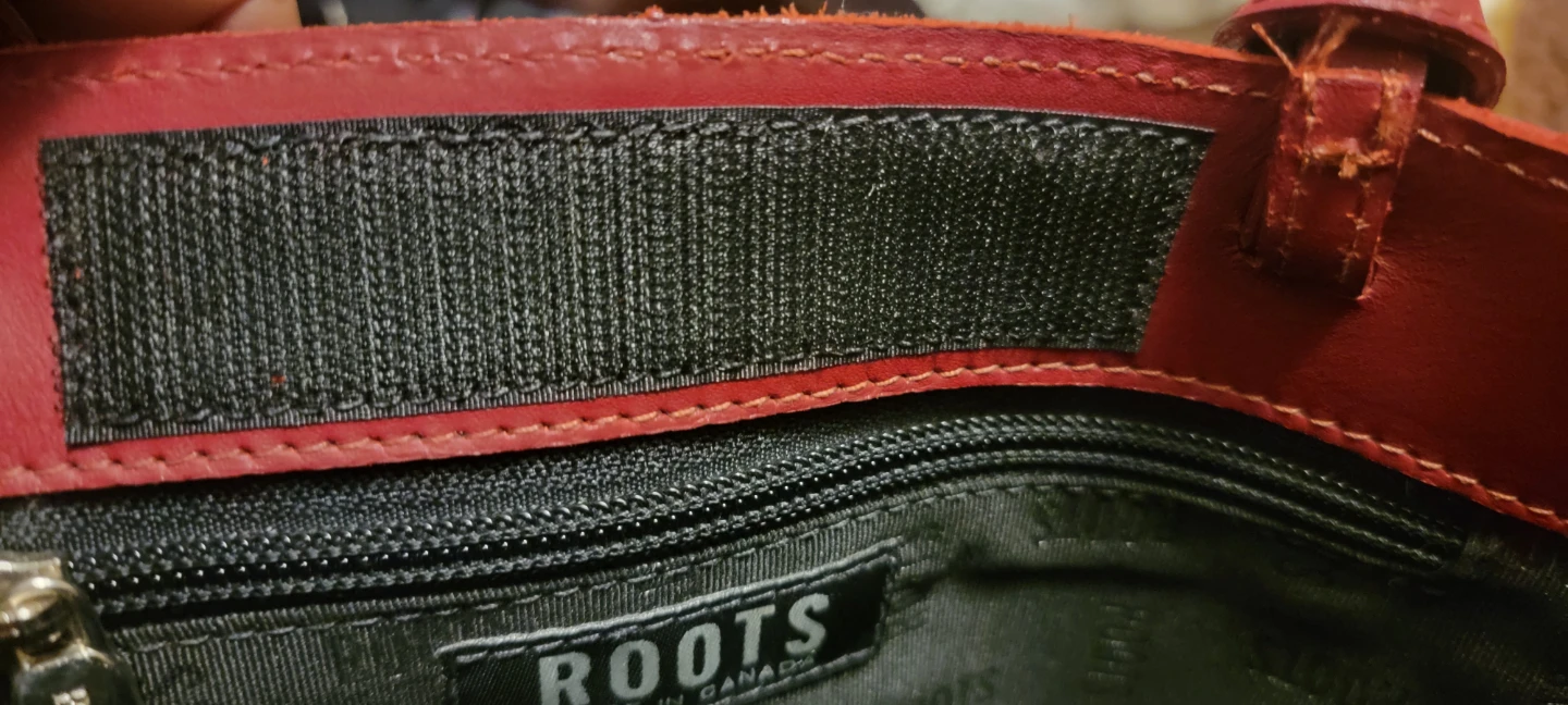 Roots Red Leather Shoulder Bag - photo 5