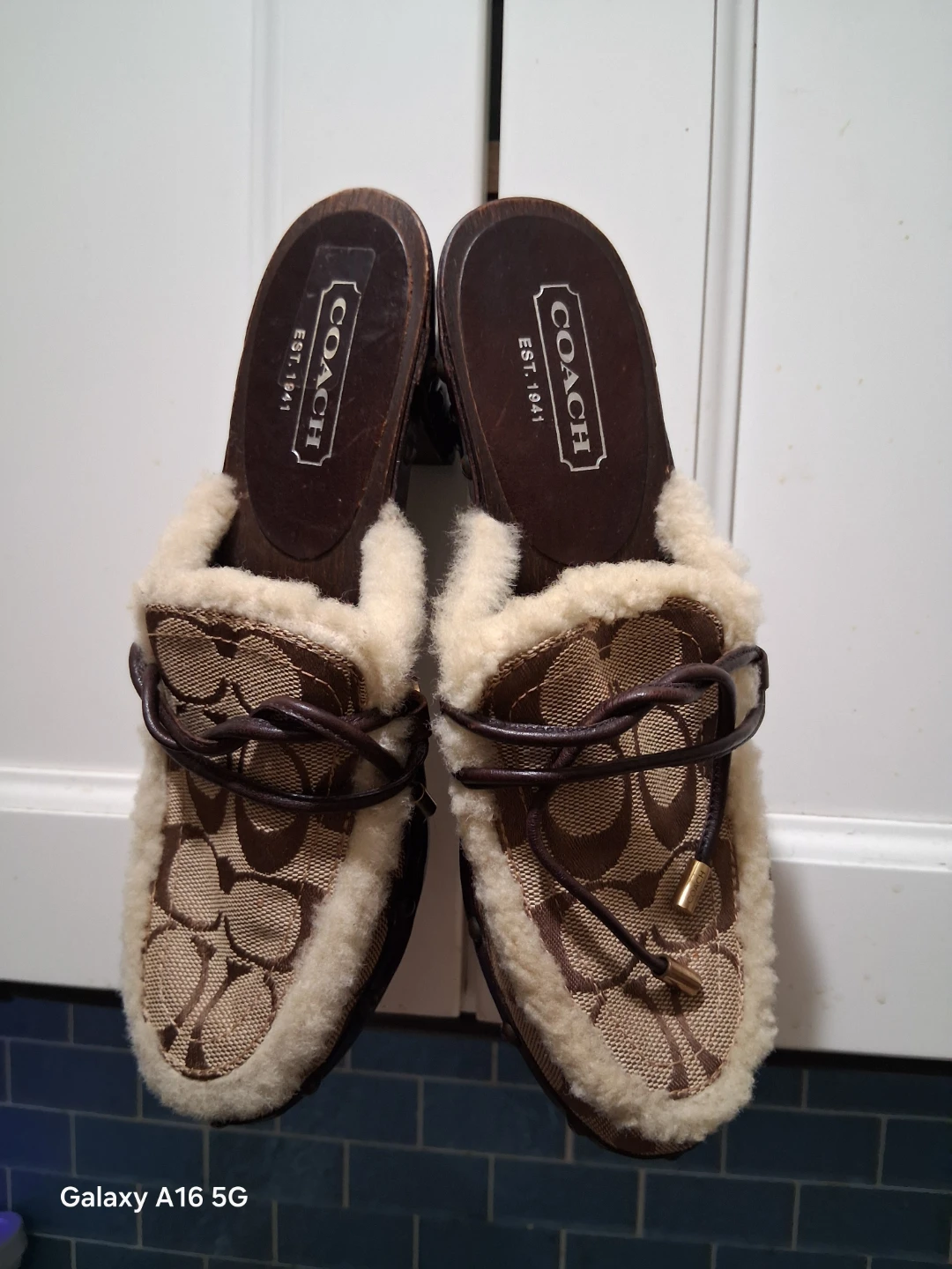 Coach Clog Mules Tan Signature Shearling Lined - photo 5