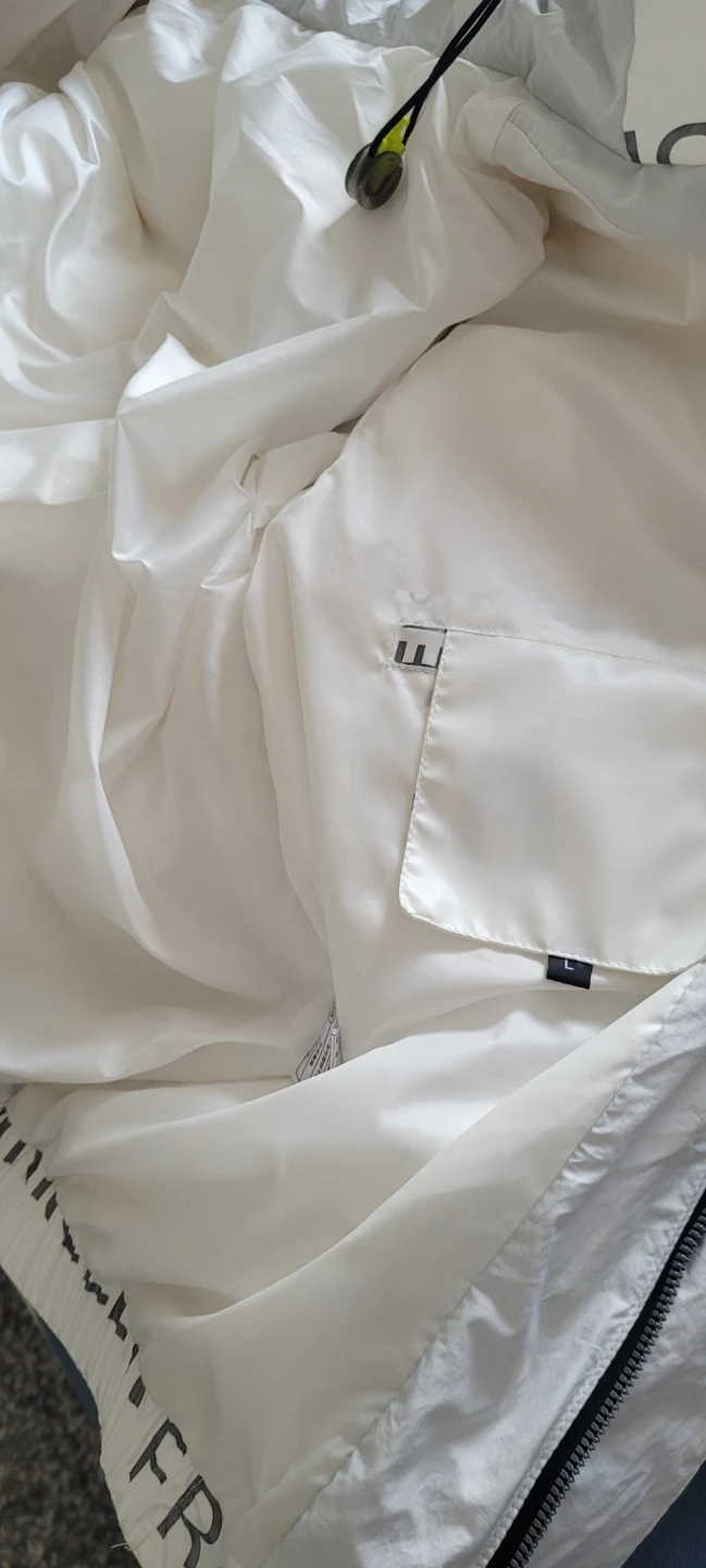White Puffer Jacket with Graphic Print - Size L - photo 2