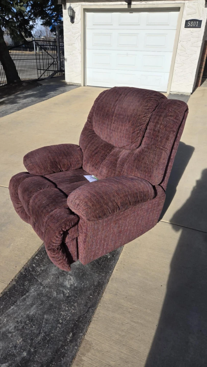 Brown Recliner Chair with Cup Holders