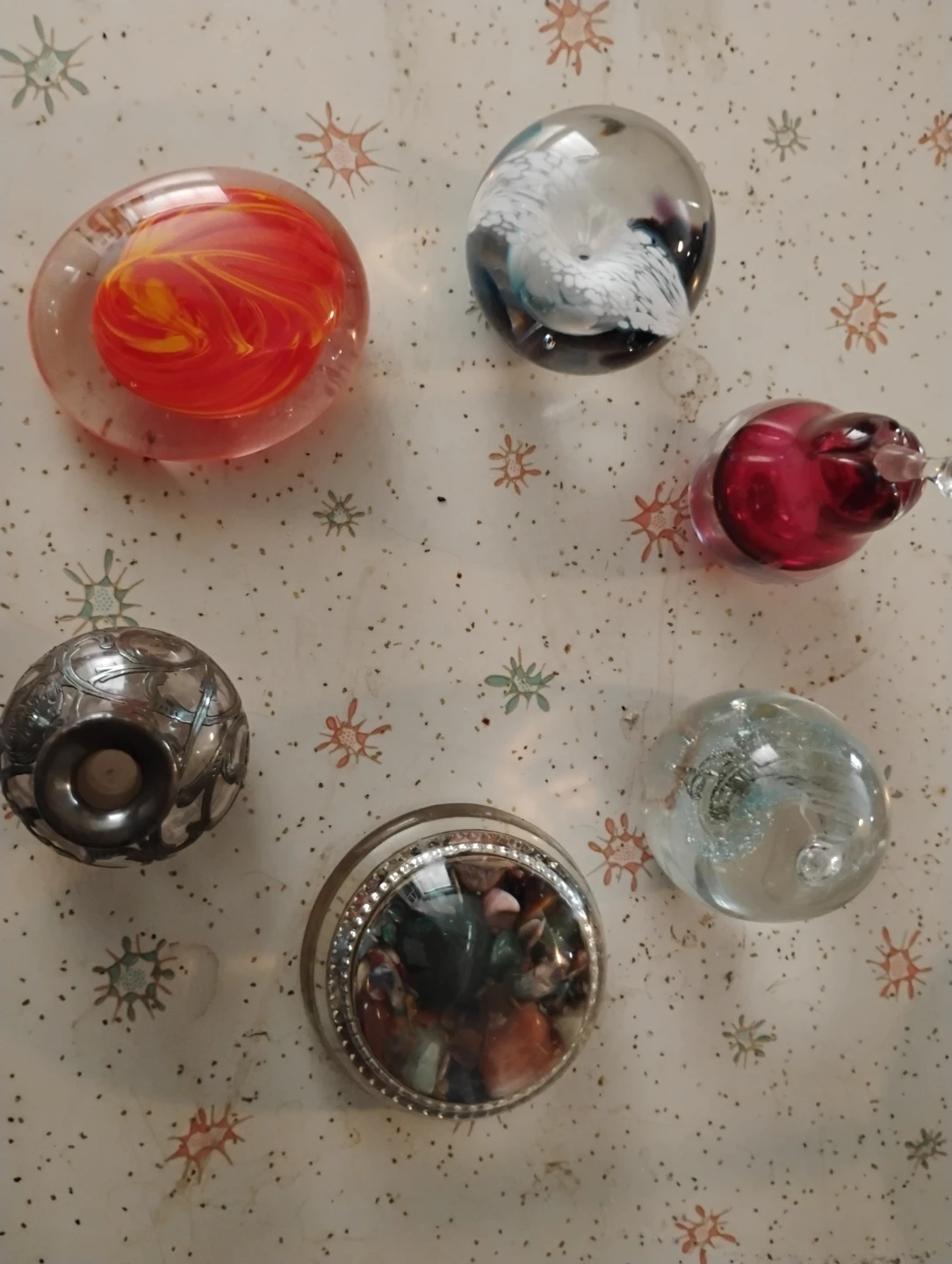 Kosta Boda Glass Pear Paperweight and other glass art pieces - photo 2