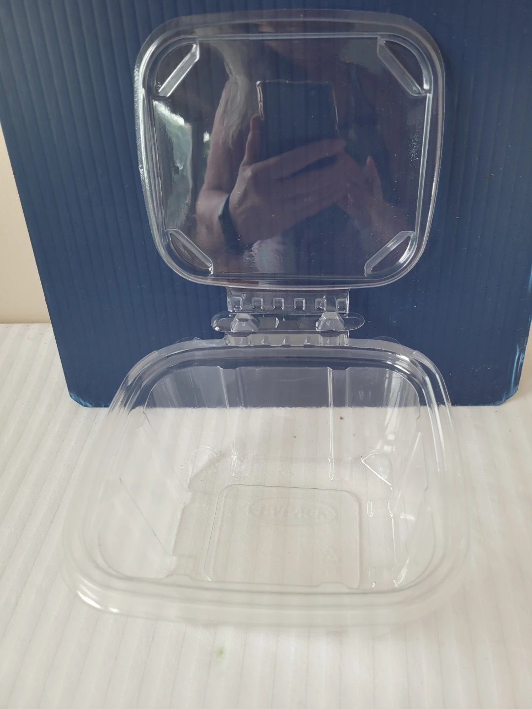 16oz TE food containers with tamper proof lids - photo 2