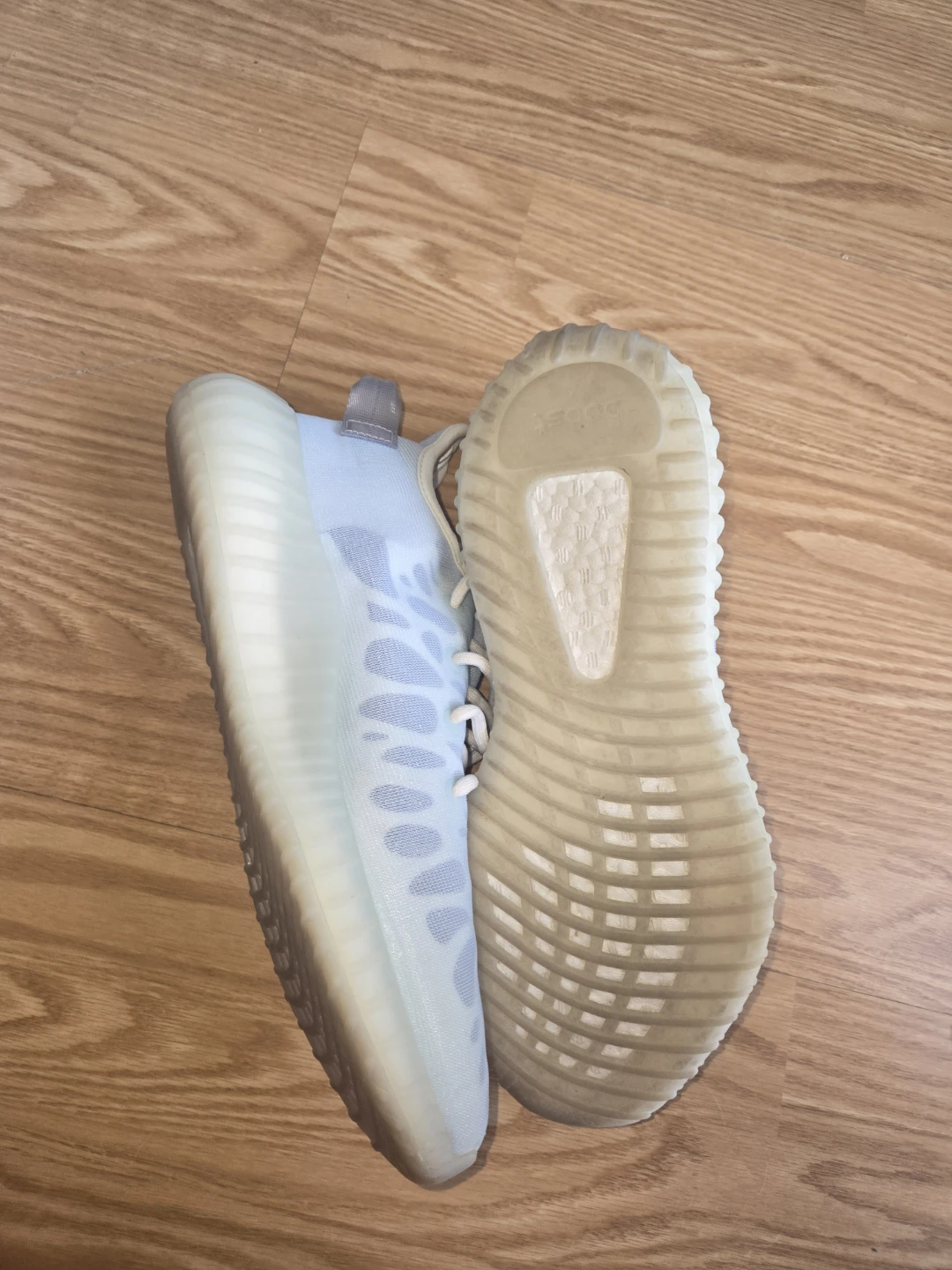 Adidas Yeezy Boost 350 V2 "Light" GW2889 - photo 3