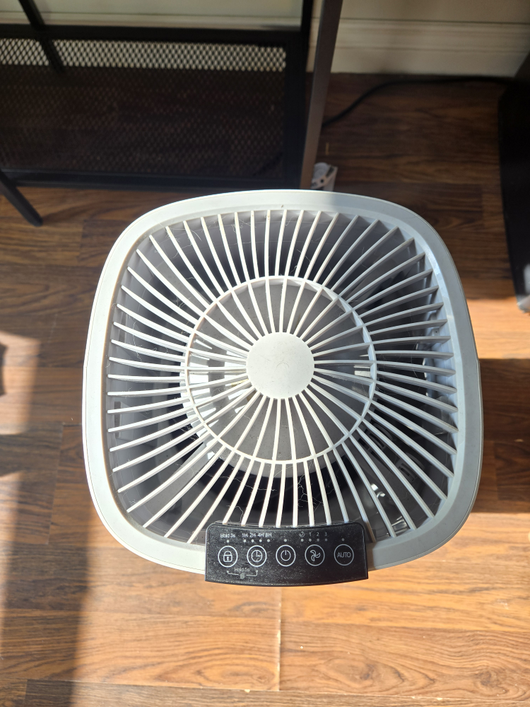Insignia Air Purifier - photo 3