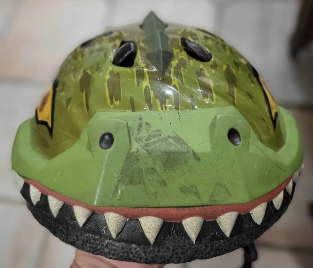 Kids' Cycling Helmet - Small 🥕