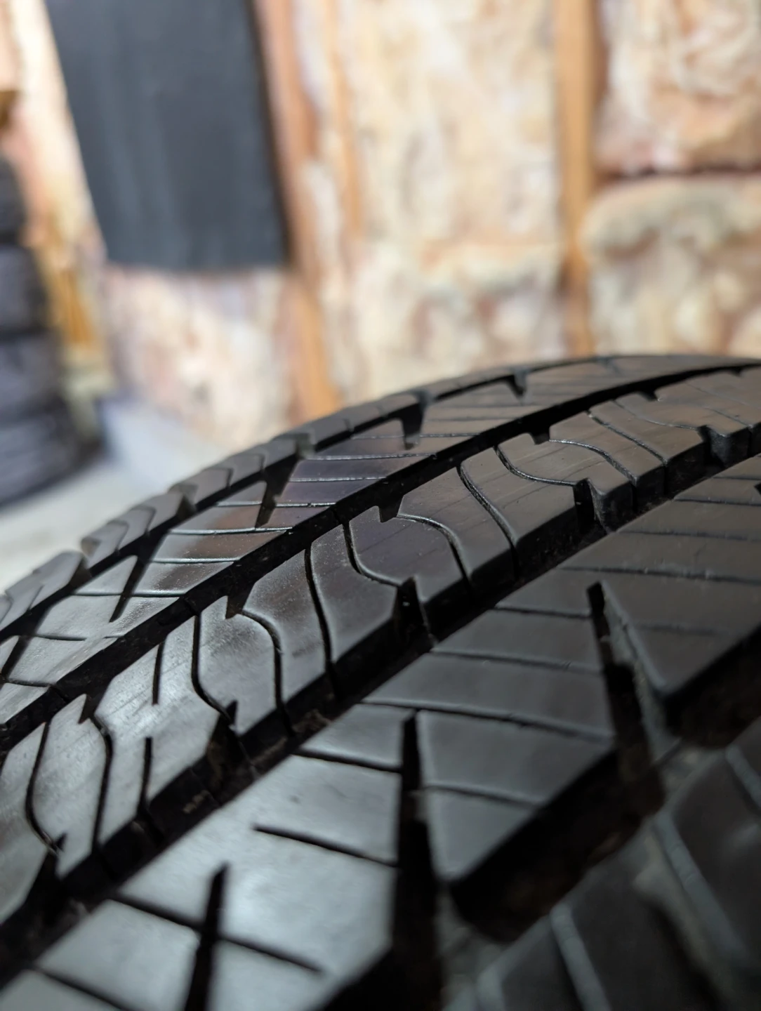 (1)-225/55R17 General Evertrek GT All Season Tire - photo 4