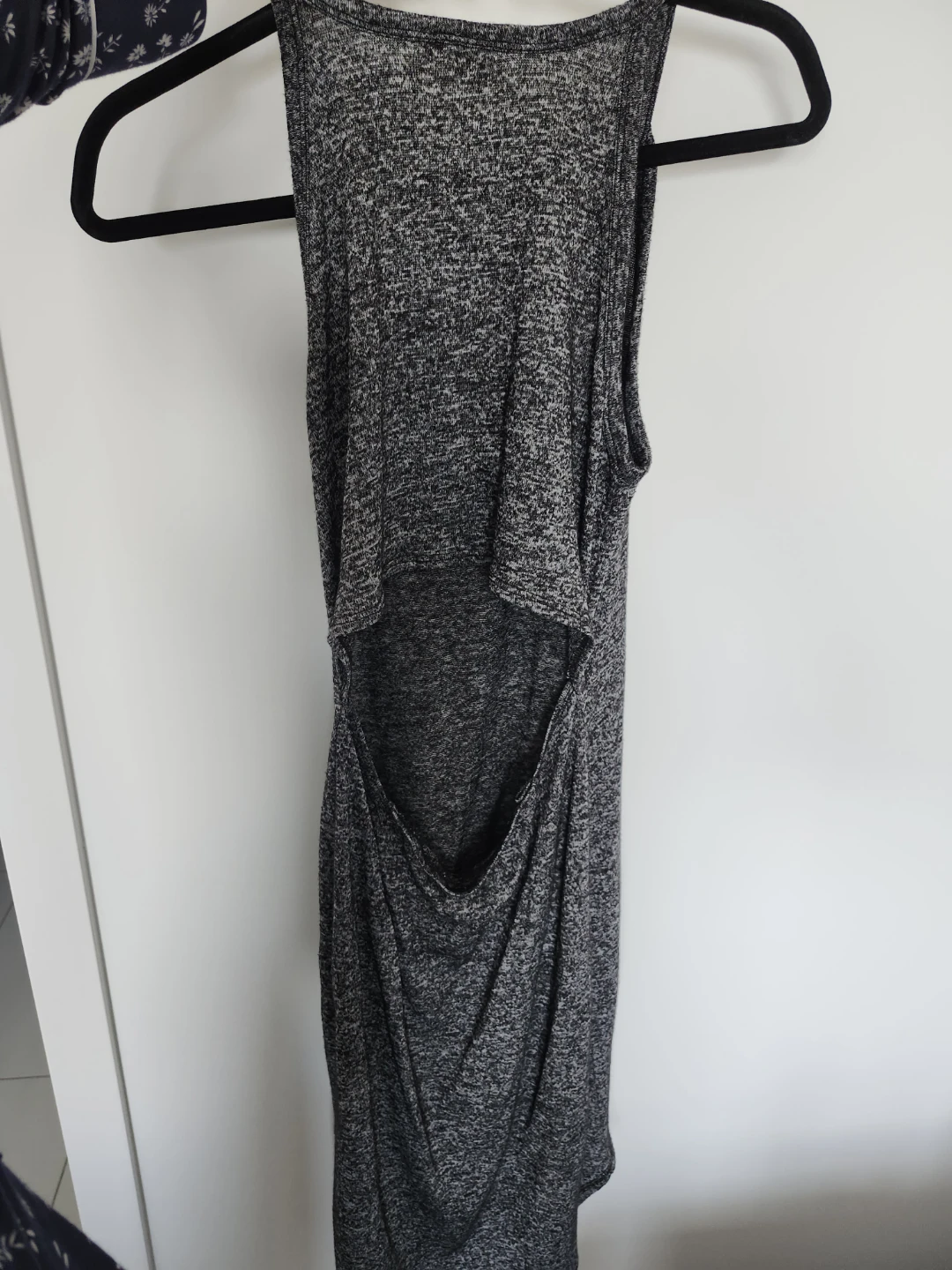 Grey knit dress with cut out back - photo 2