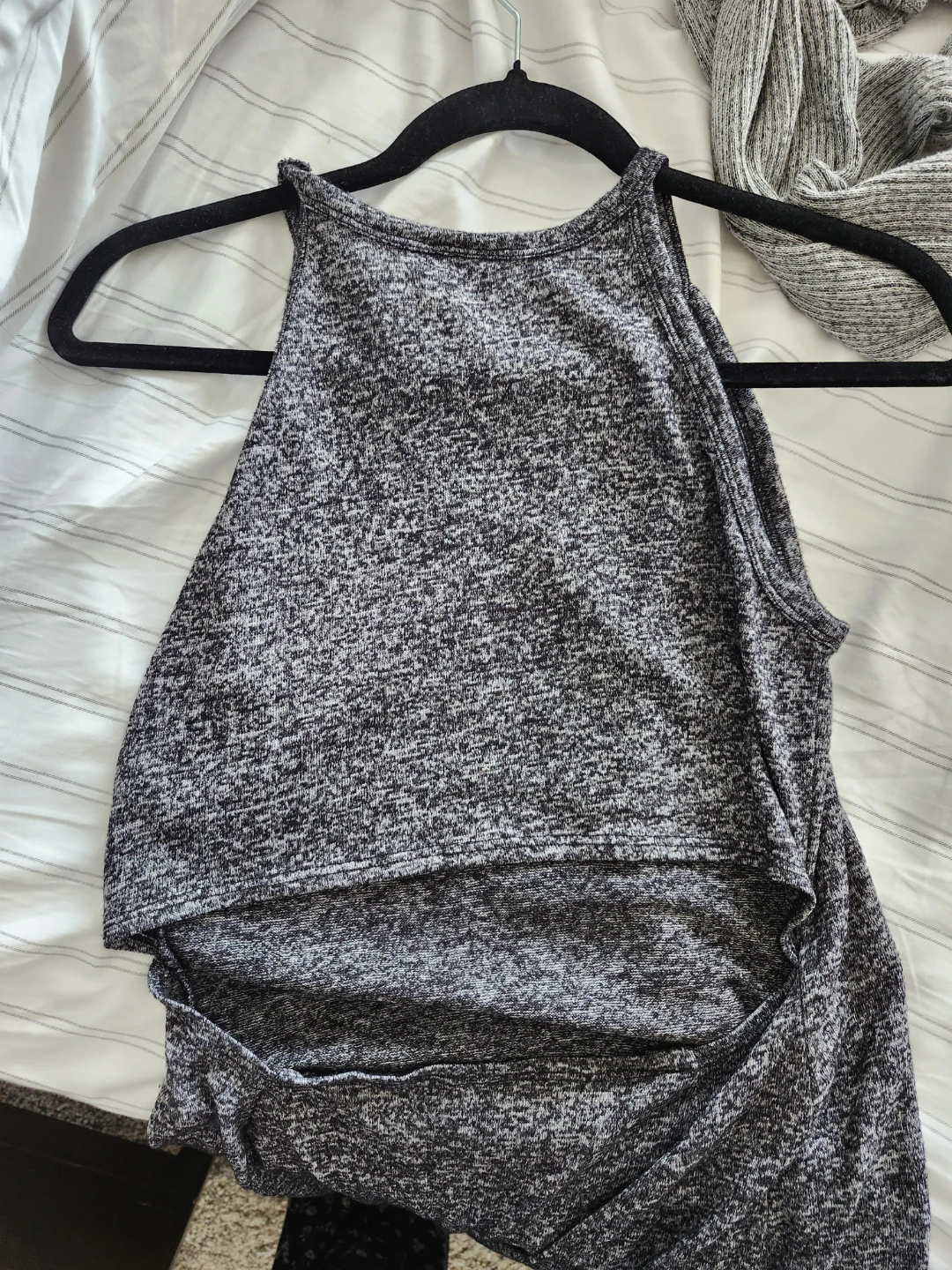 Grey knit dress with cut out back - photo 3