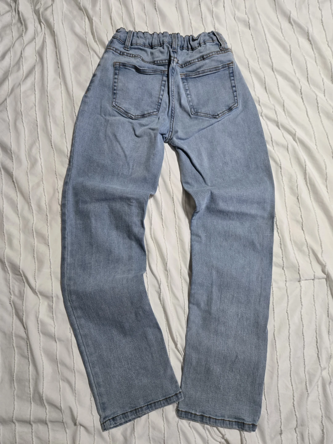 Light Wash Straight Leg Jeans - photo 2