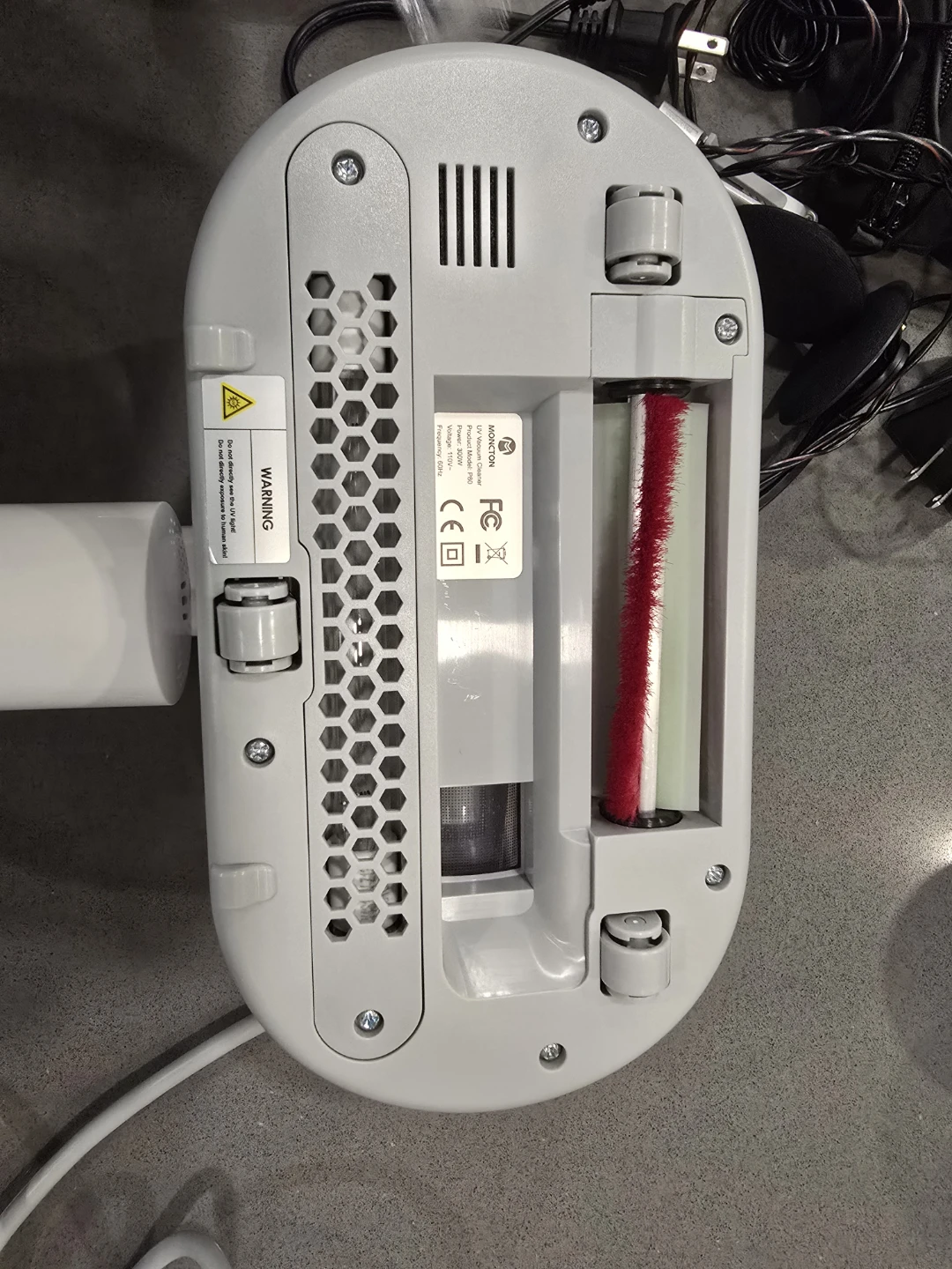 Like New - MONCTON P80 UV Mattress Vacuum (Anti-Dust Mite) - photo 3