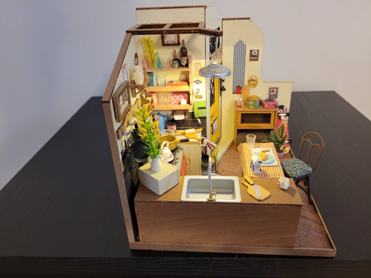 DIY Miniature Dollhouse Kit - Kitchen Scene by Rolife - photo 3