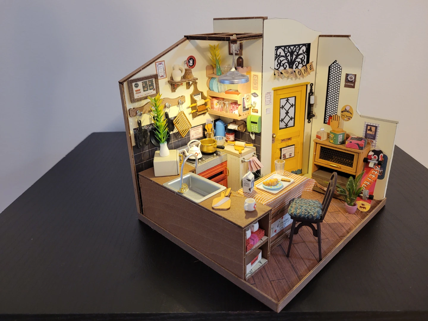 DIY Miniature Dollhouse Kit - Kitchen Scene by Rolife - photo 2