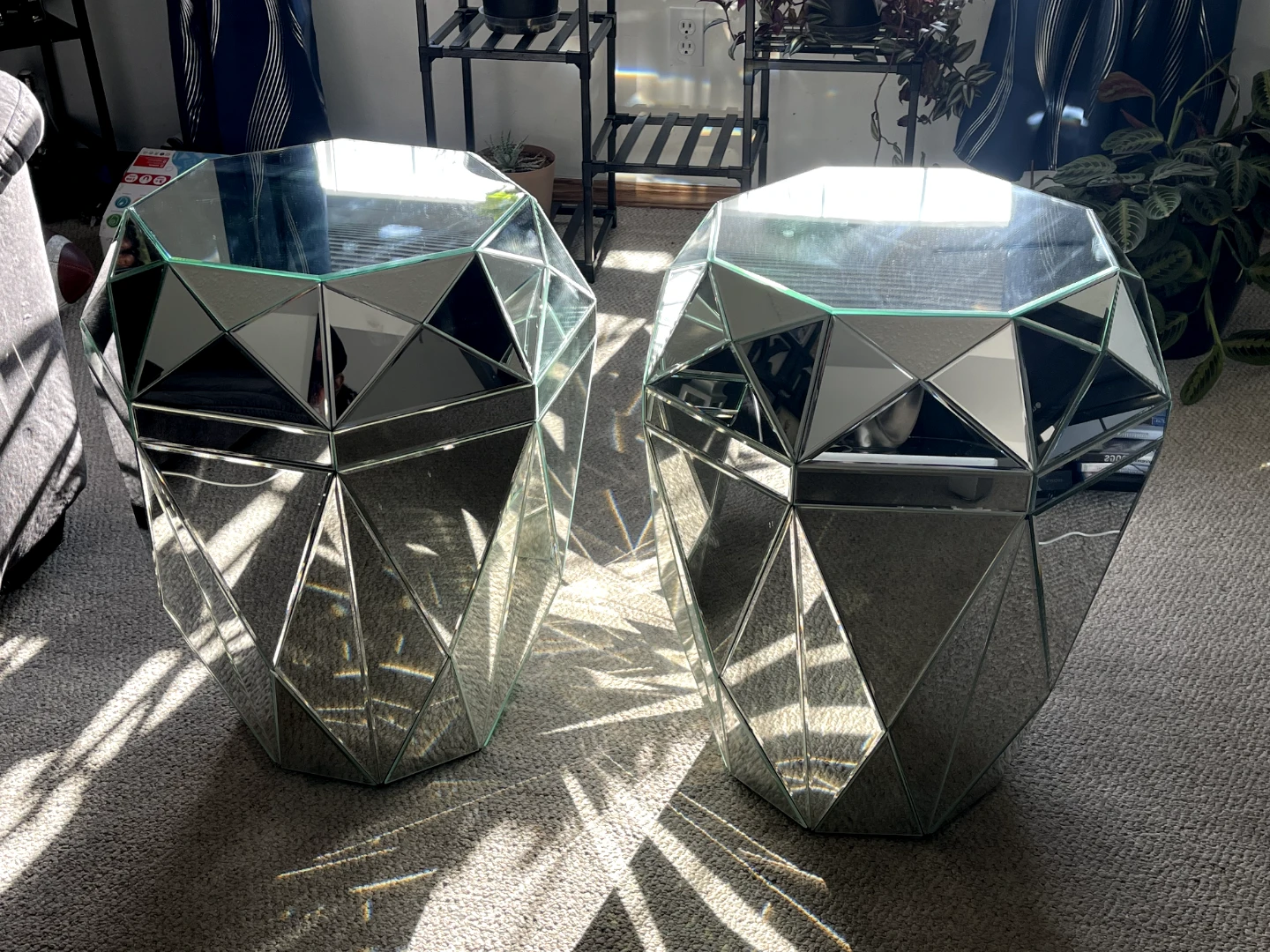 Mirrored Geometric End Table - photo 2