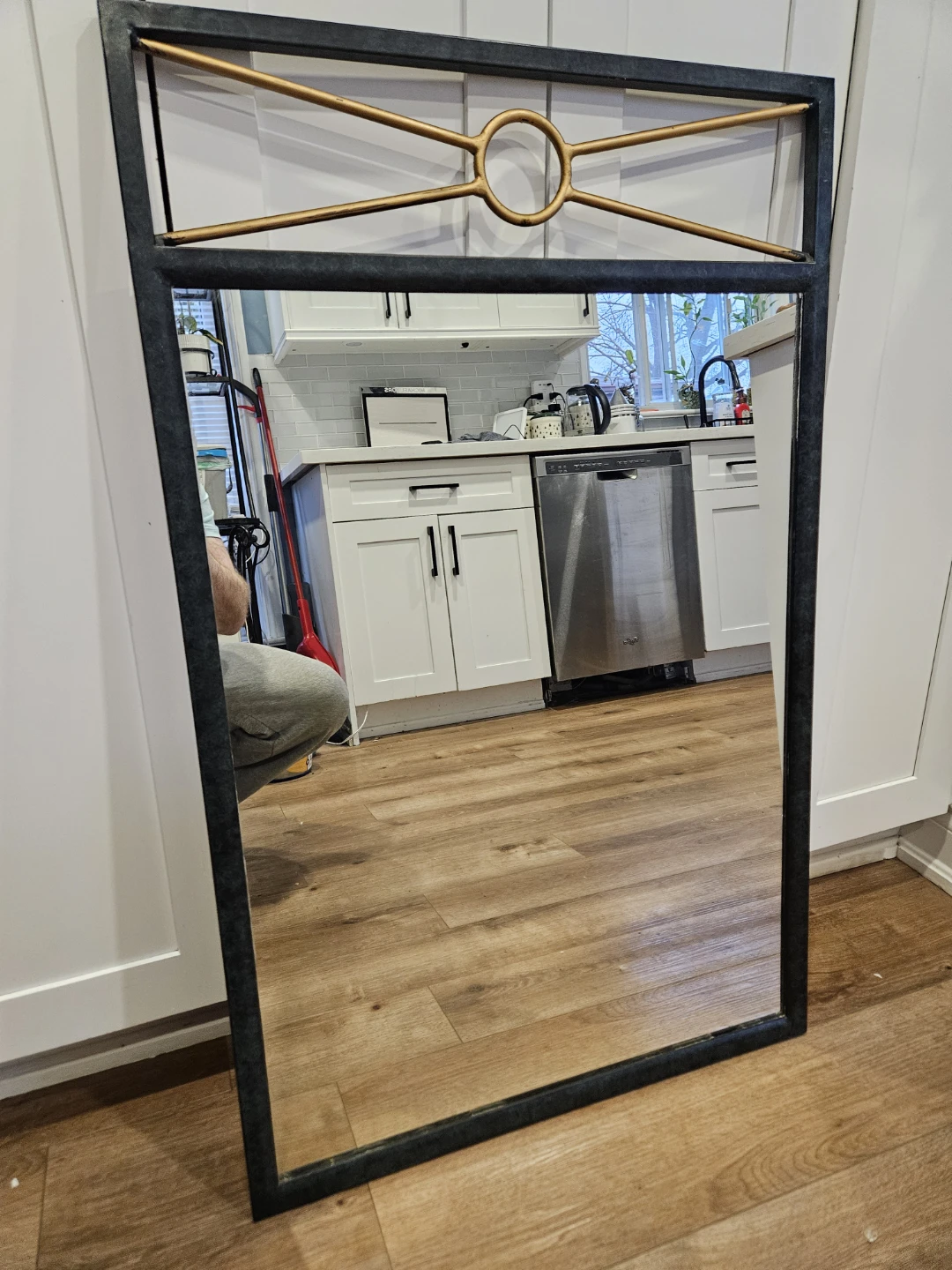 🥕  24x38 Modern Statement Mirror – Marbled Frame w Gold Accent