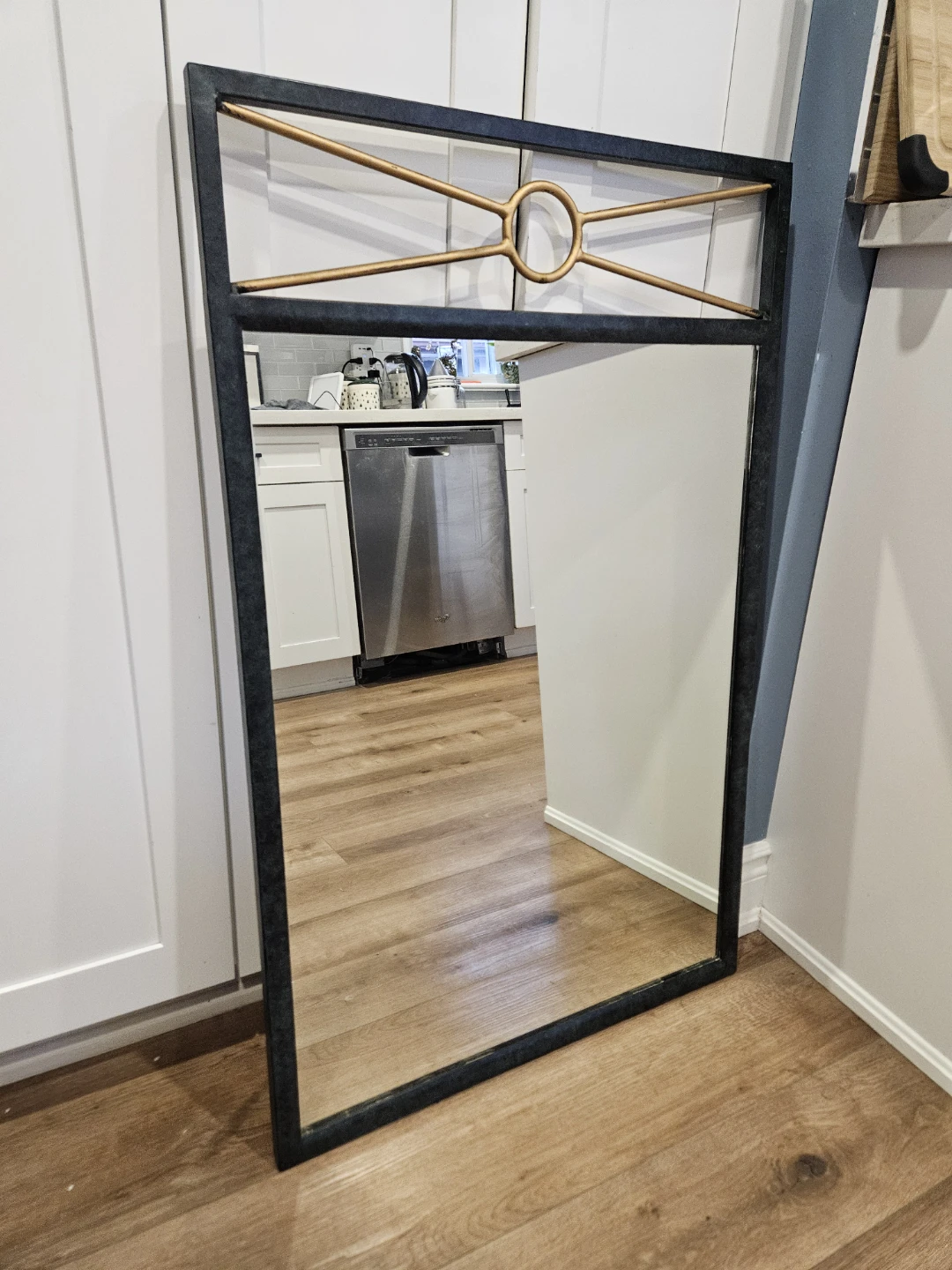🥕  24x38 Modern Statement Mirror – Marbled Frame w Gold Accent - photo 3