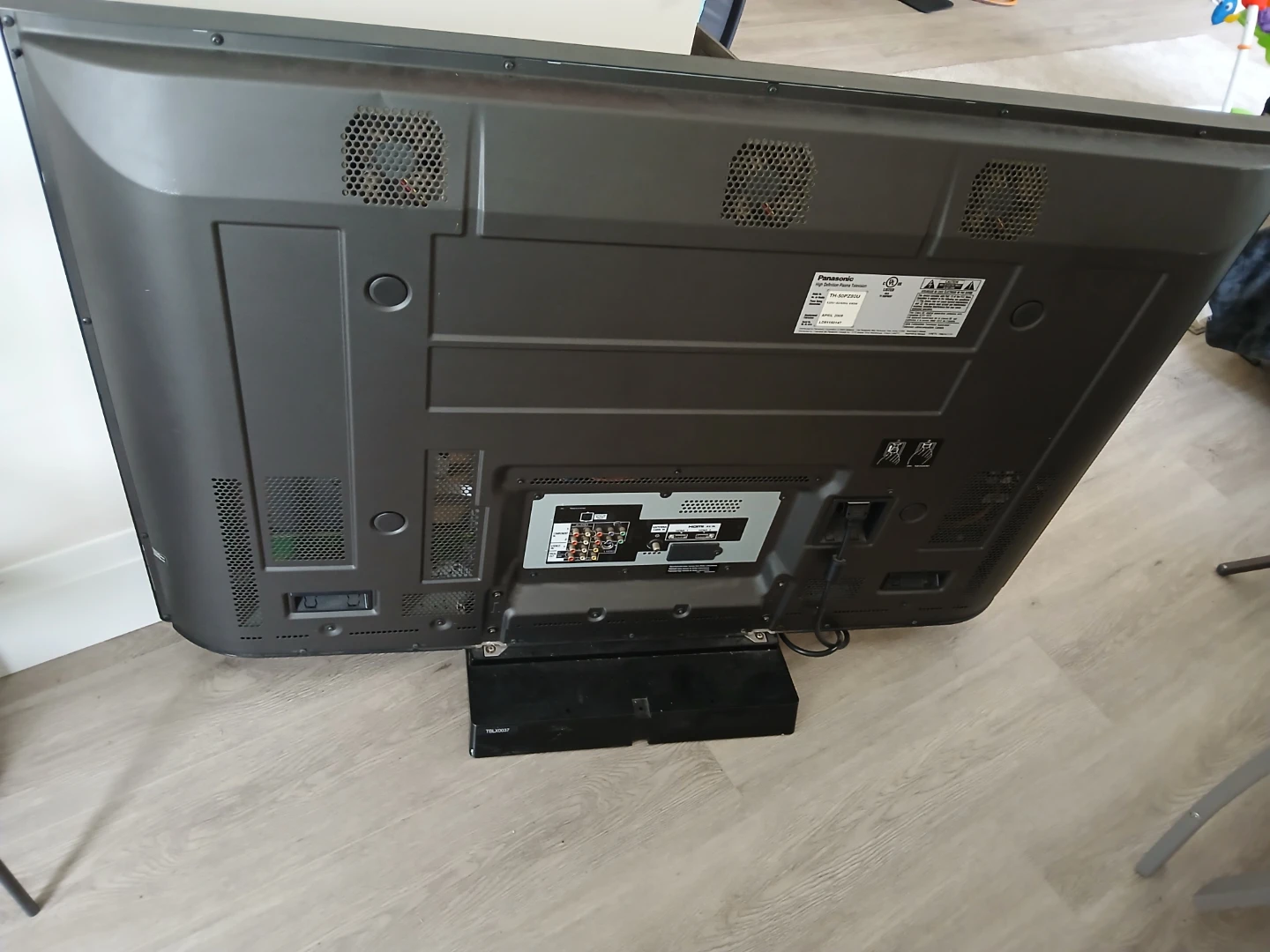 Panasonic TH-50PZ80U High Definition Plasma Television - photo 3