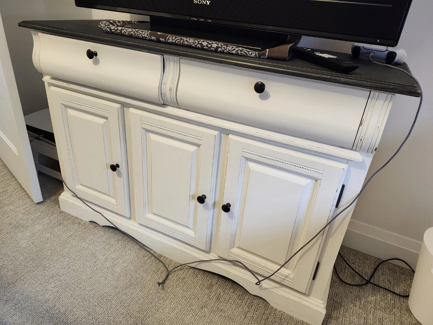 White with Graphite Finish Sideboard/Cabinet - photo 4