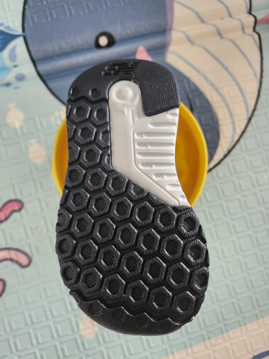 New Balance Kids Shoes Size 5C - photo 3