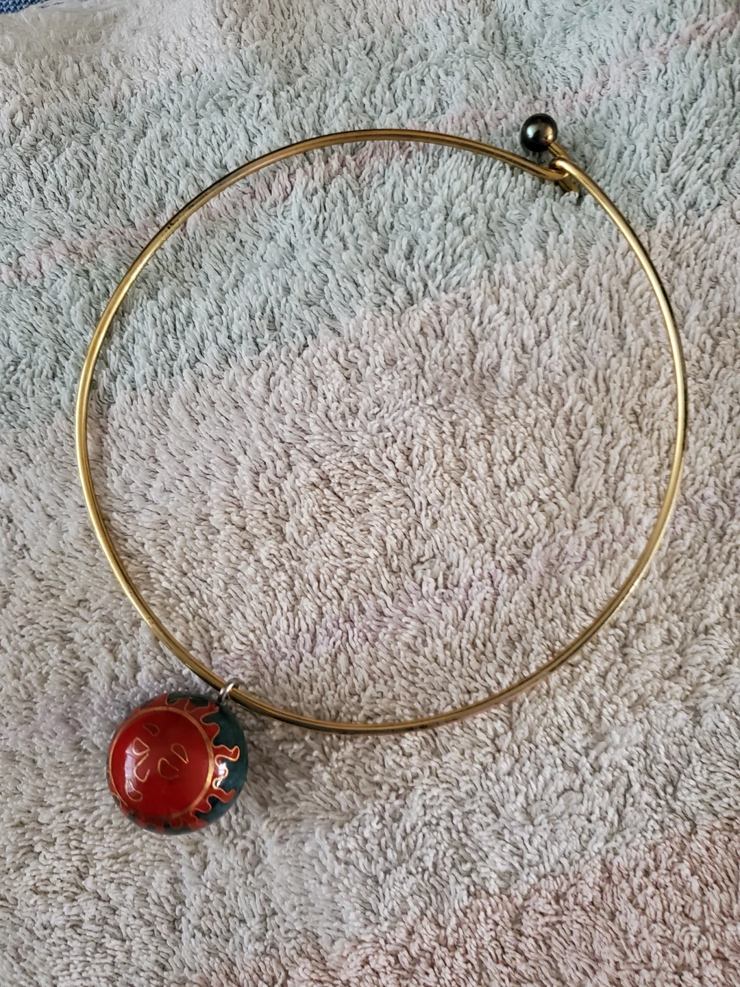 Gold-tone Choker Necklace with Round Pendant