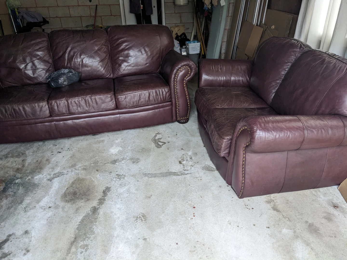 $150! REAL LEATHER SOFA SET ! FREE DELIVER