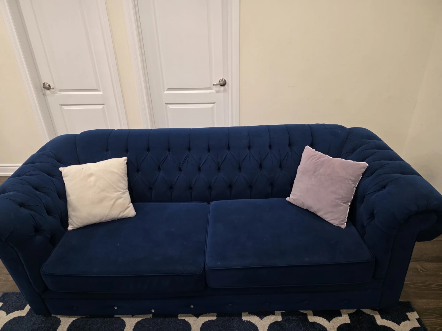 Dark Blue Tufted Chesterfield Sofa
