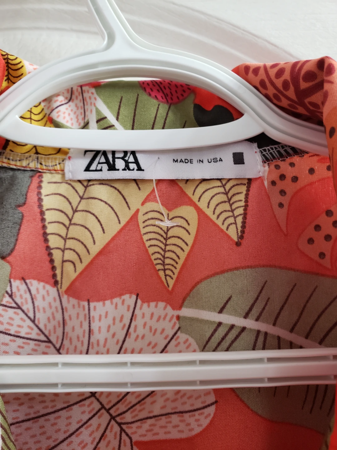 New ZARA Women's Tropical Print Shirt.Fit small to medium - photo 3