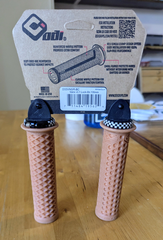 ODI Vans v2.1 Lock-on Bicycle Grips, 135mm, Gum/checker, BNIB - photo 2