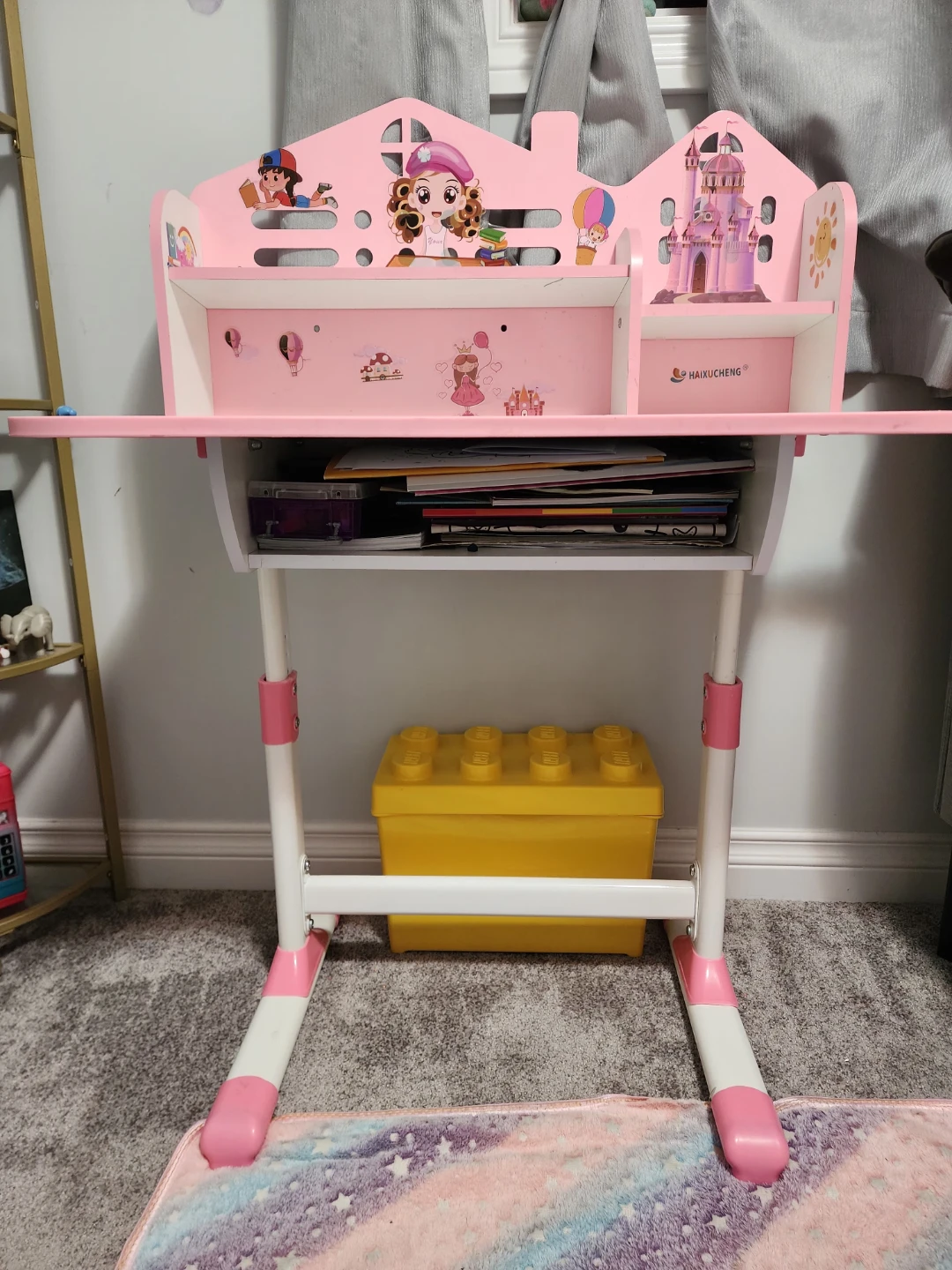 Pink Kids Desk and Chair Set - photo 2
