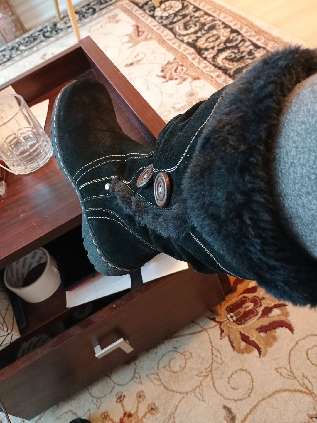 Black Suede Boots with Fur Lining - photo 2