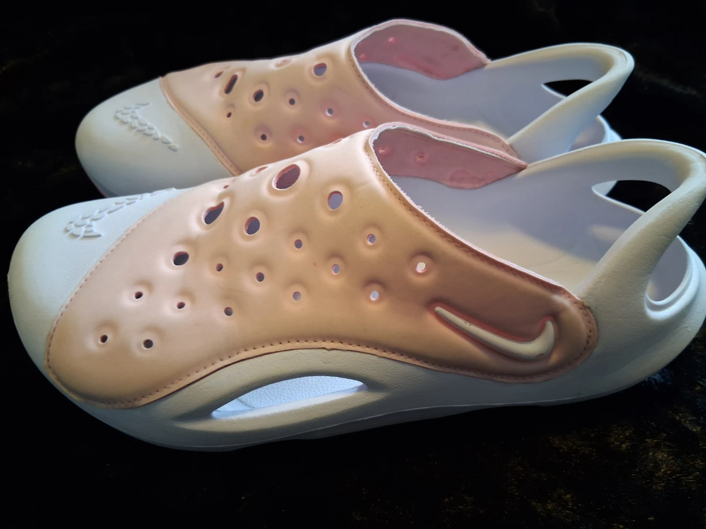 Nike Kawa Shower Slides Sandals White/Pink Youth