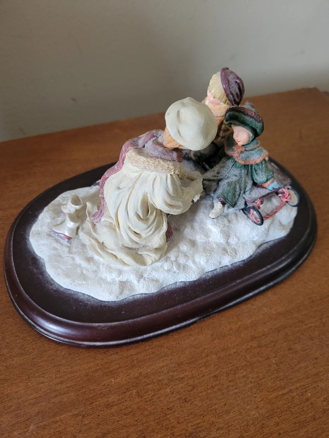 Trisha Romance "Evening Skaters" Music Box - photo 5