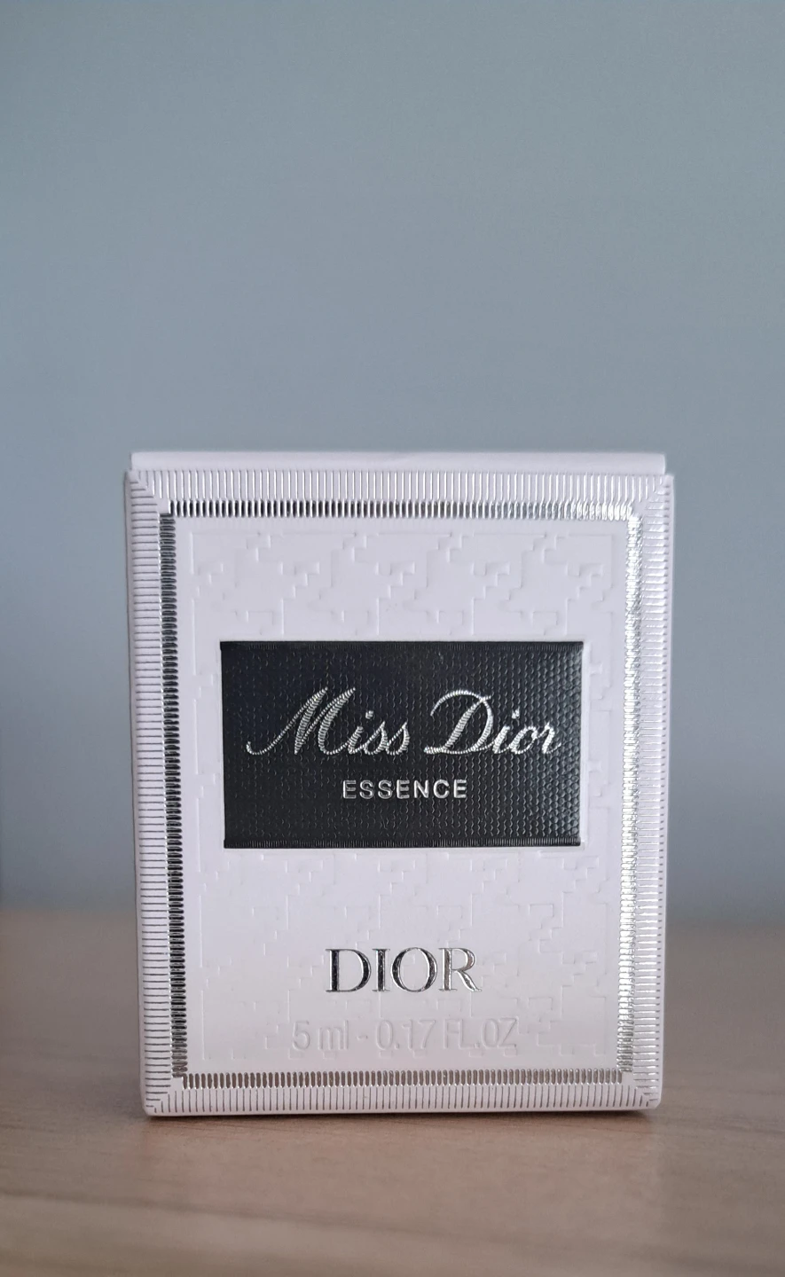 Dior Miss Dior Essence Perfume - 5ml