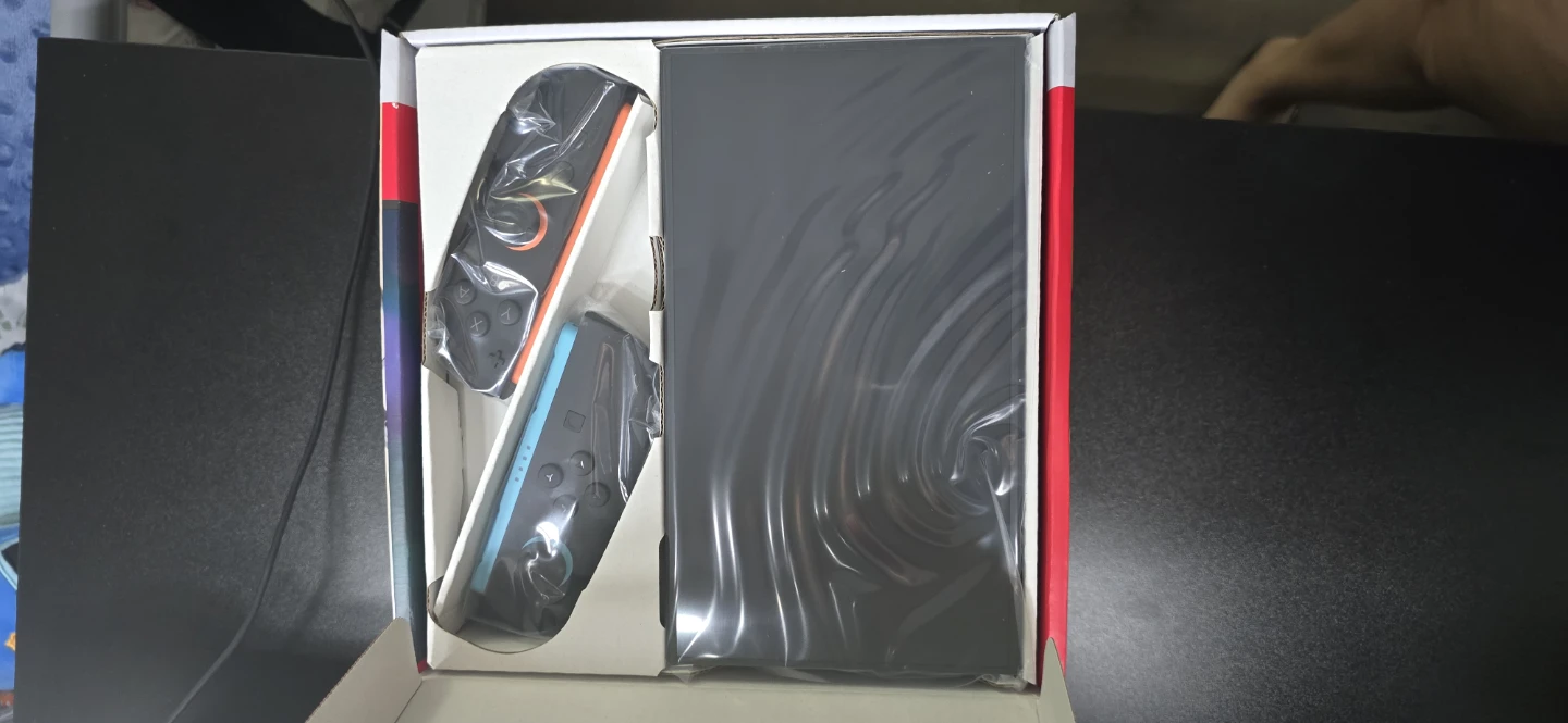Nintendo Switch Mario Kart 8 Deluxe Bundle - photo 2