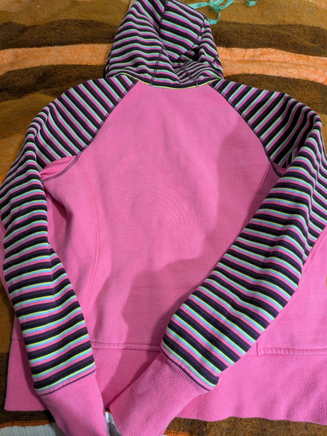 Lululemon Pink Hoodie with Striped Sleeves - photo 2
