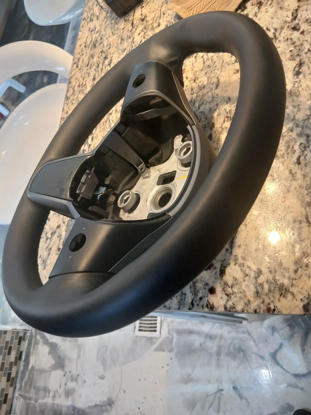 Tesla model 3 Steering Wheel - photo 2