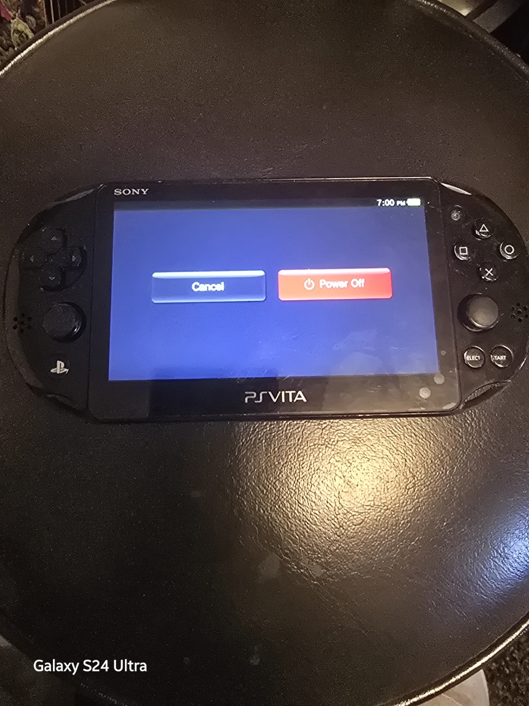 Sony PlayStation Vita - photo 3