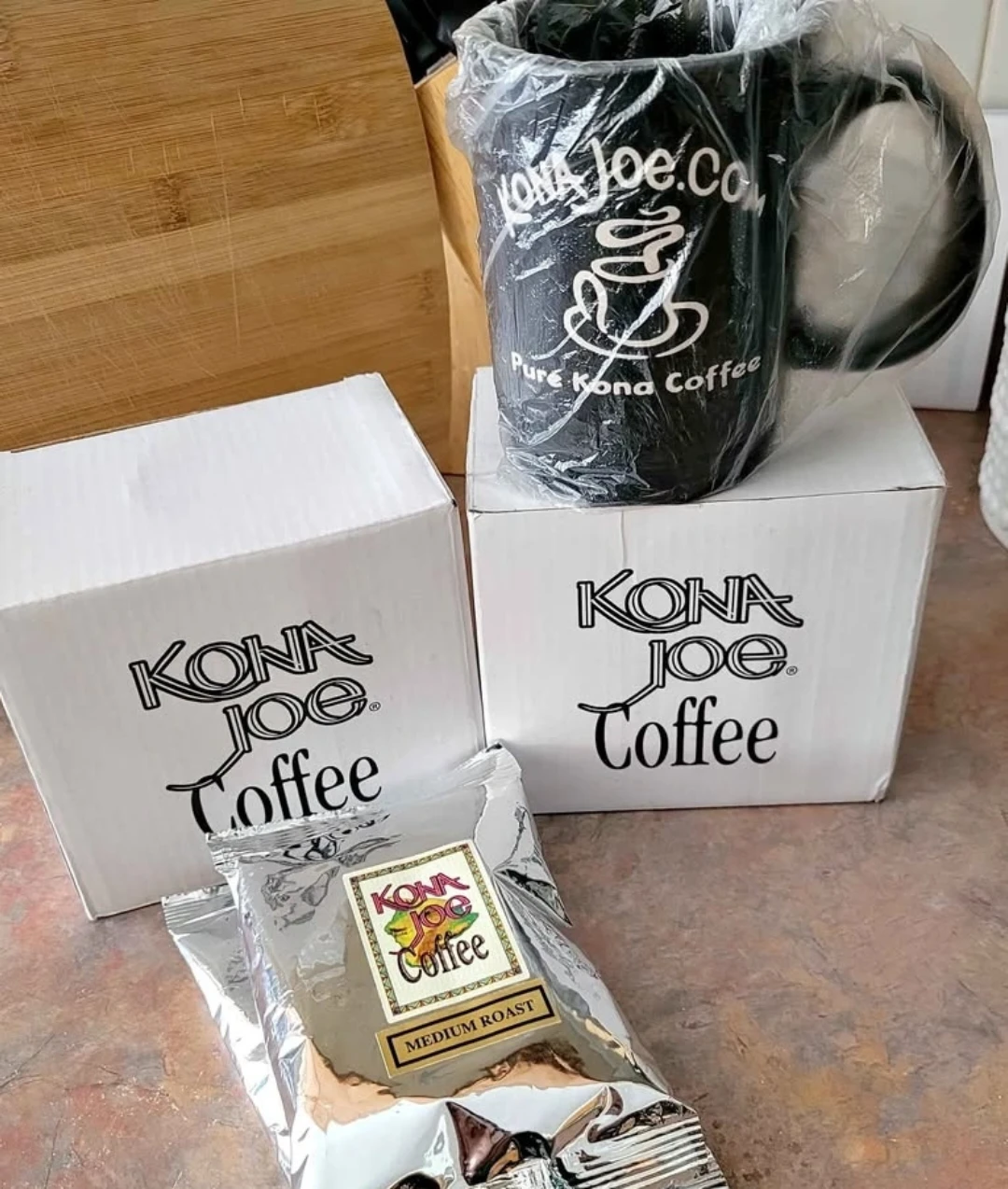 Kona Joe Coffee + Mugs from Hawaii