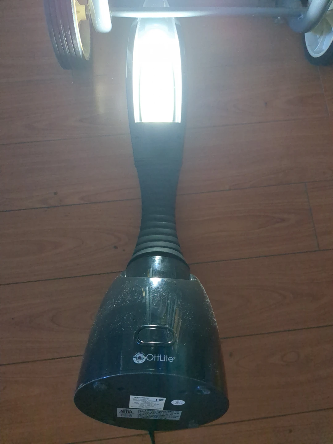 OttLite Flexible Neck Desk Lamp - photo 3