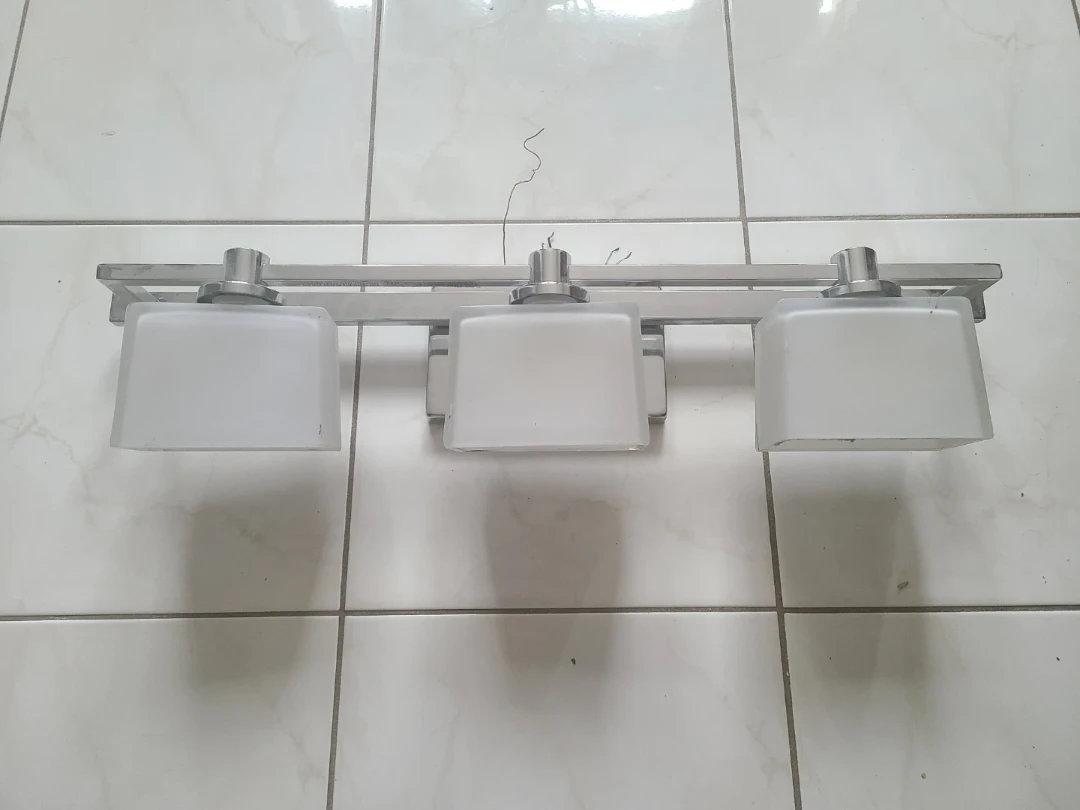 3-Light Vanity Fixture