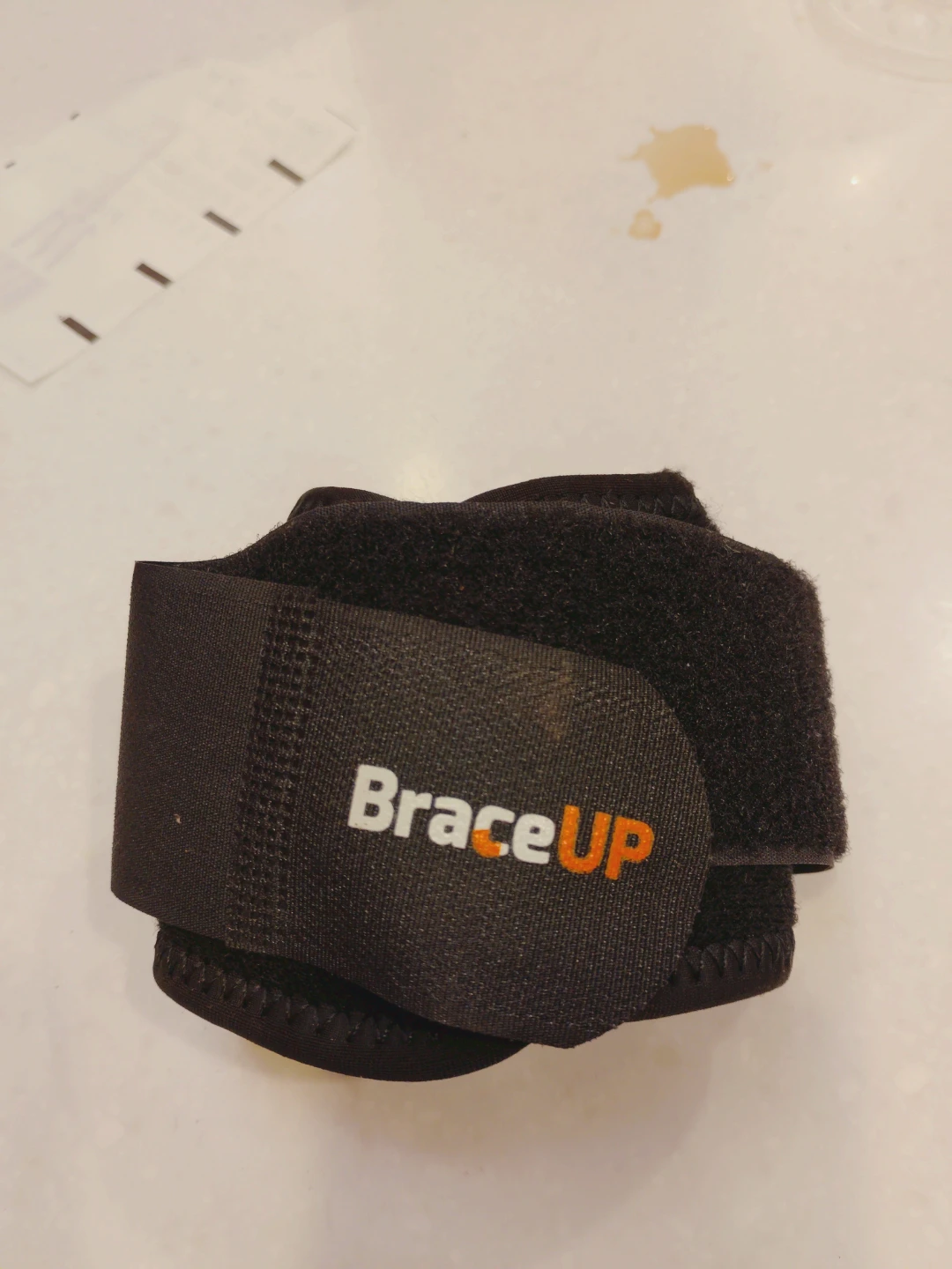 BraceUP Wrist Brace