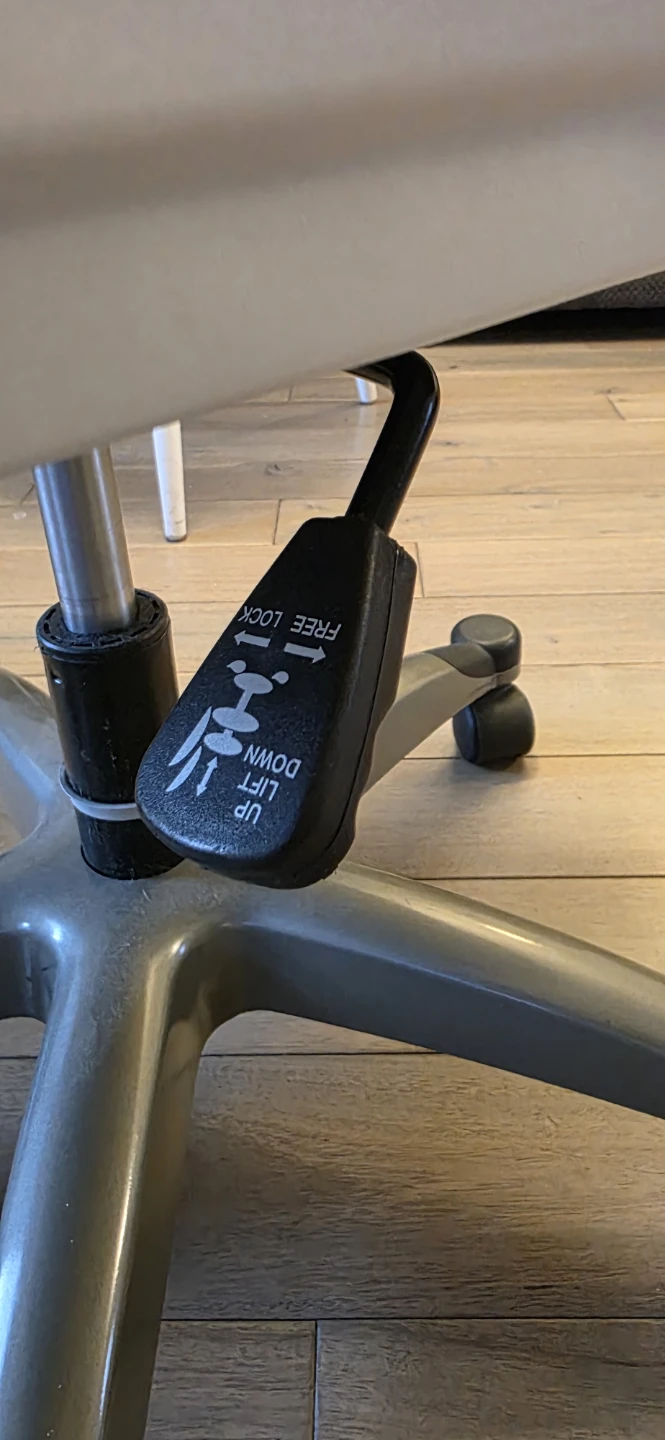 Ergonomic Office Chair with Headrest - photo 4