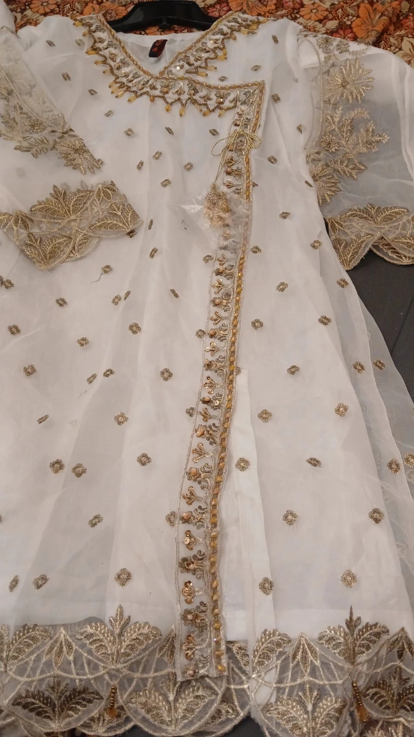 White Kurti with Gold Embroidery - photo 3