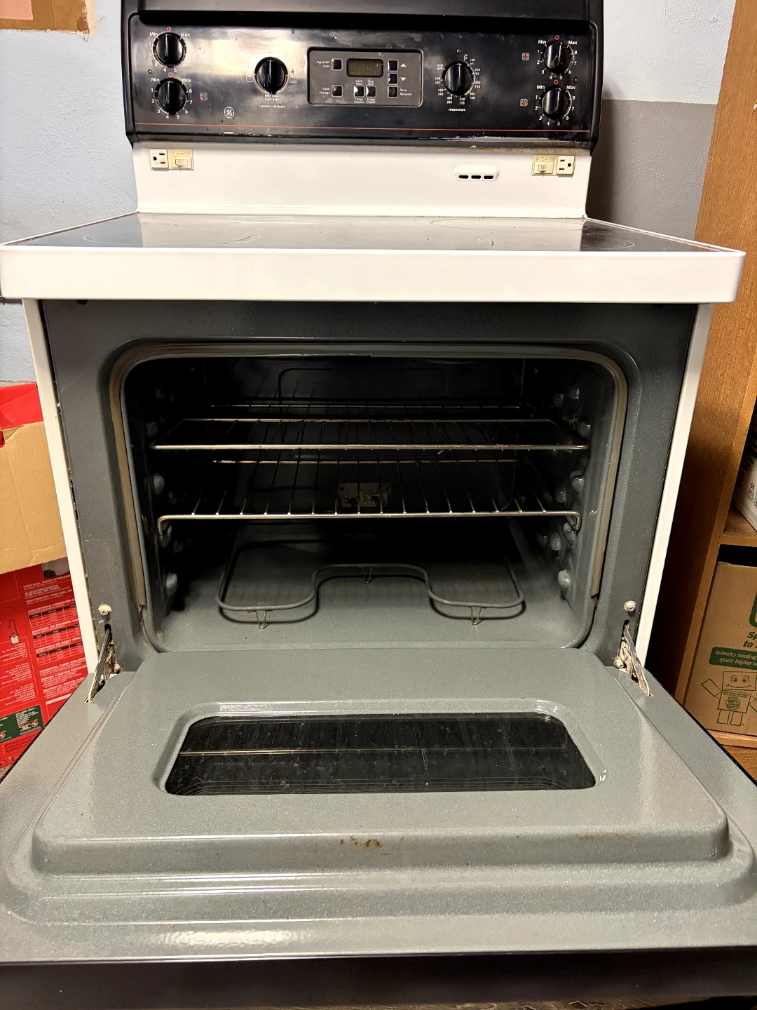 GE Electric Coil Top Stove and Oven - photo 2