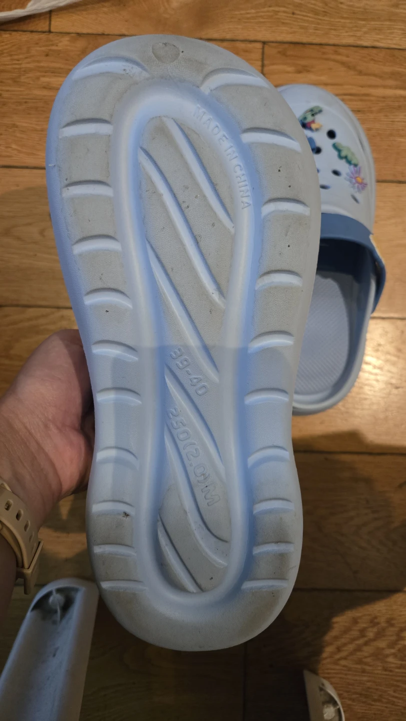 Light Blue Crocs with Stitch Jibbitz Size 39-40 - photo 2
