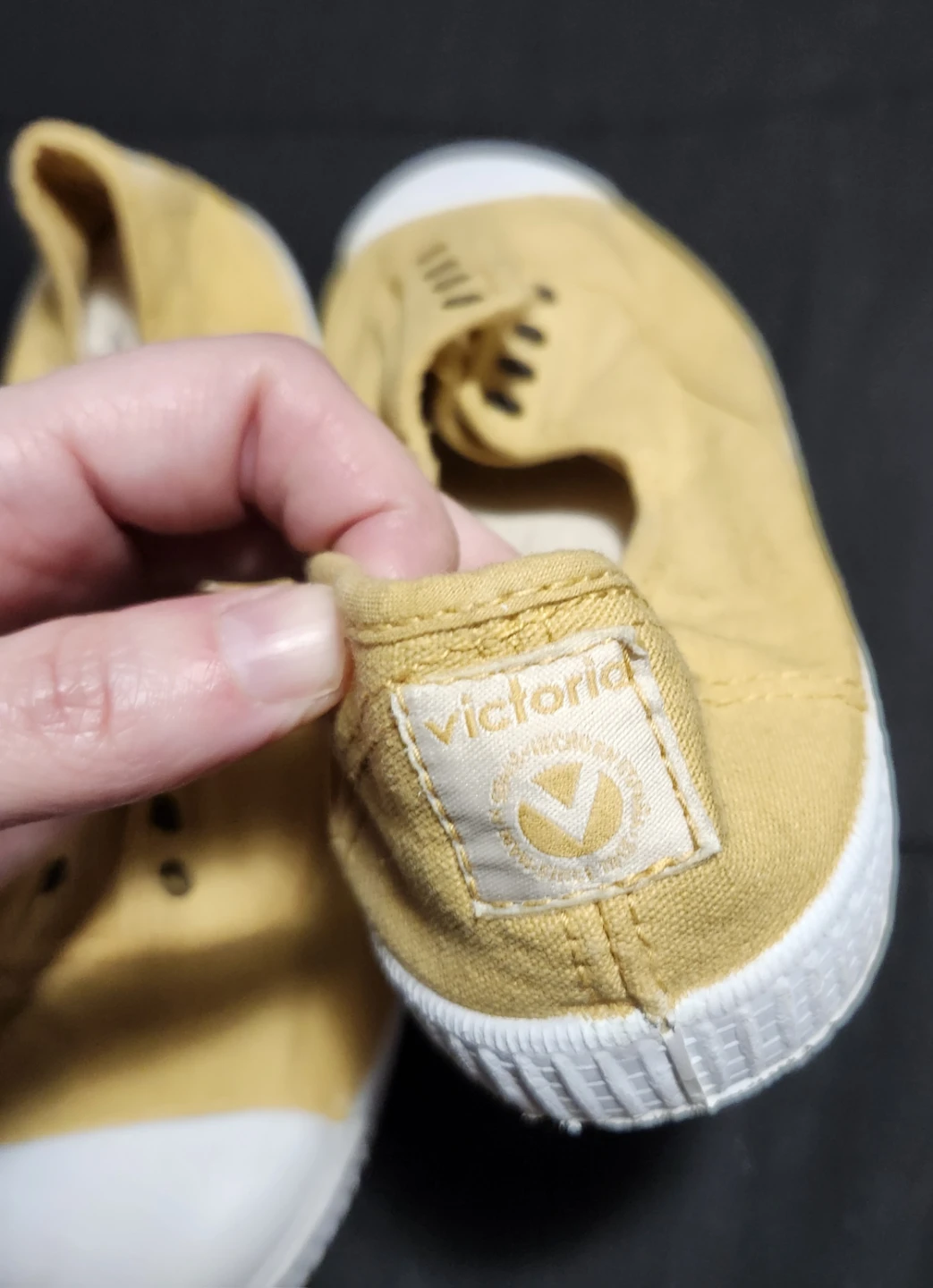 $20 victoria dear world shoes - photo 2