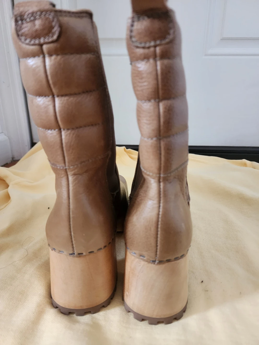 Brown Leather Clogs Boots with Wooden Heel - photo 3