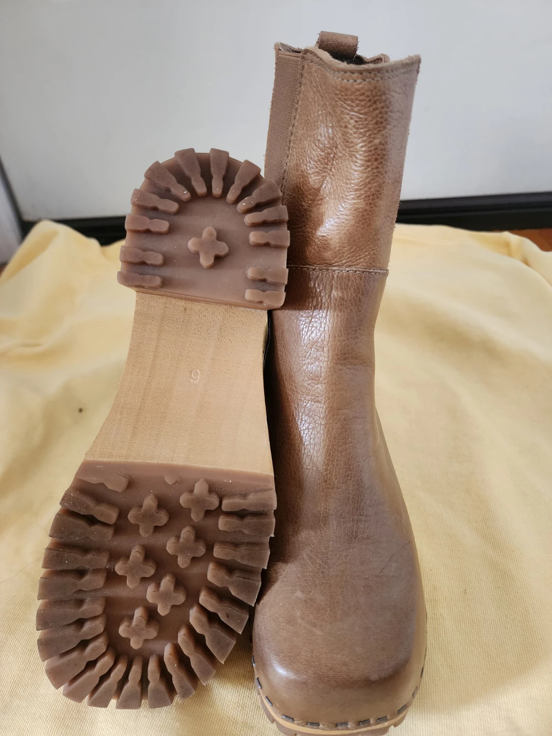 Brown Leather Clogs Boots with Wooden Heel - photo 4
