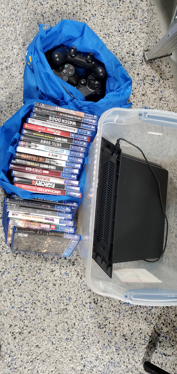 PS4 SLIM $180 OBO - photo 5